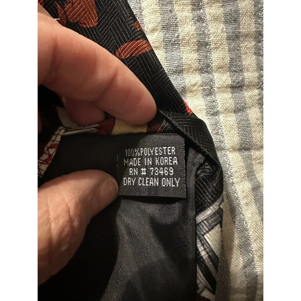 Looney Tunes Tasmanian Devil Tie‎